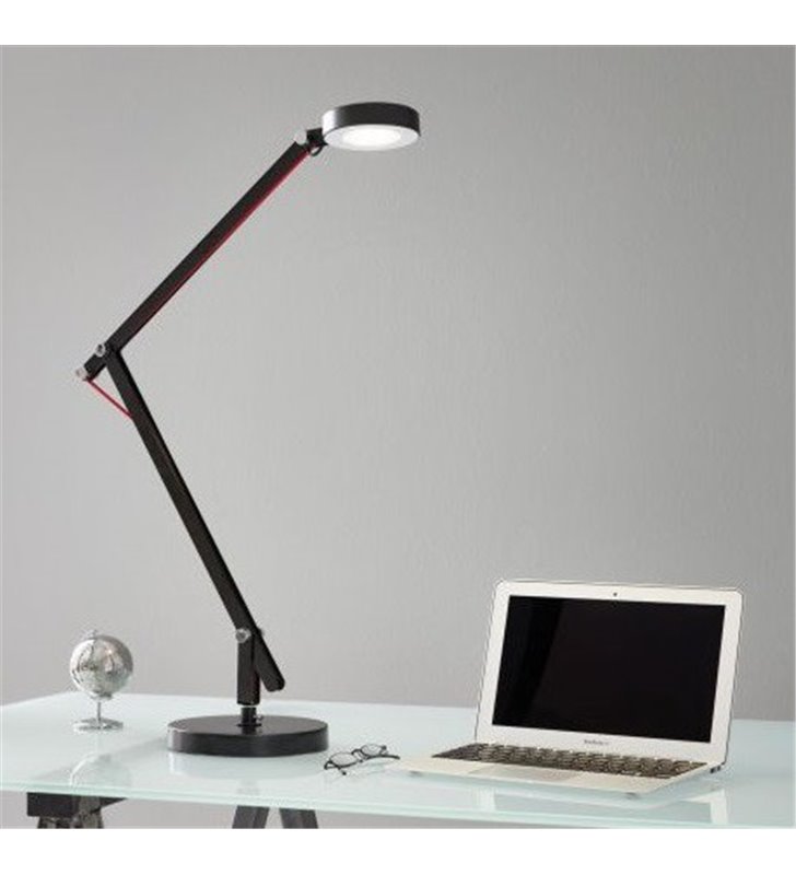 Wysoka łamana lampka biurkowa Picaro1 czarna włącznik na lampie
